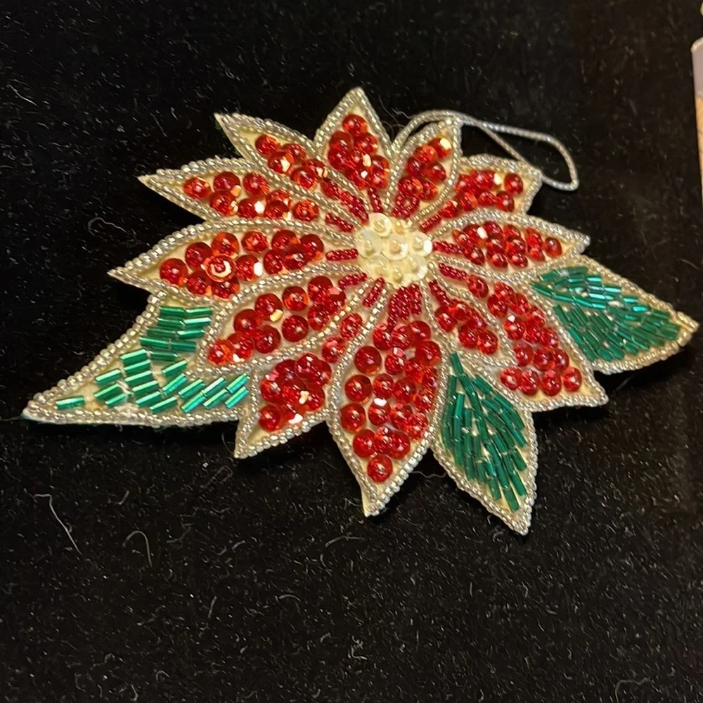 Avon Vintage Collectible Shimmering Poinsettia Christmas Ornament- Sequins